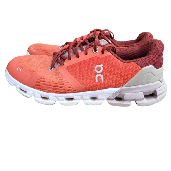 On Cloudflyer 2 Running Athletic Tennis Shoe Sneaker Flare Quartz Red Women 8 - Picture 2 of 15